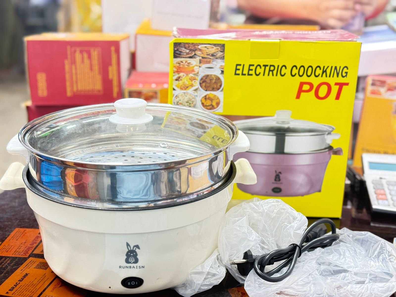 সাদা ক্রীম কালার Runbaisen 4.5 Liter Cooking Pot